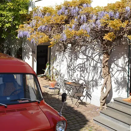 Epic Location Apartment *